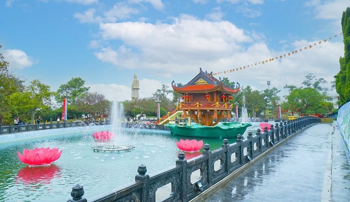 تور ویتنام _ معبد پاگودای تک ستونی تور ویتنام _ معبد پاگودای تک ستونی