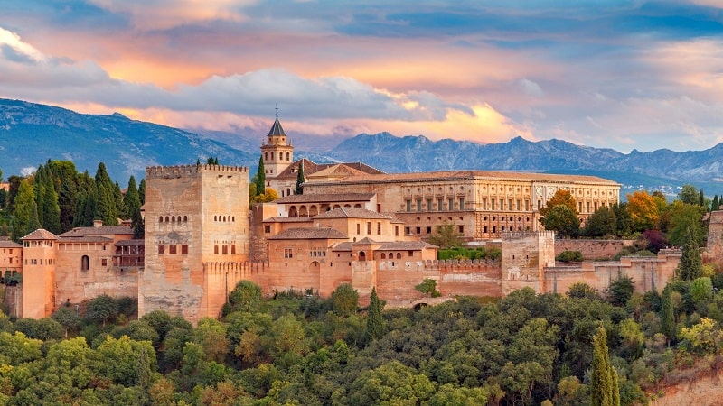 most-beautiful-places-in-spain-alhambra-granada-hero-min
