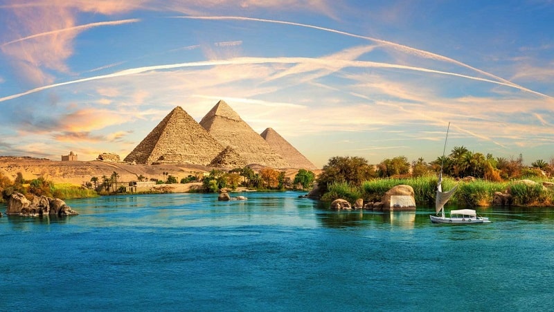 shutterstock_2459270941_1_blyxtz-min